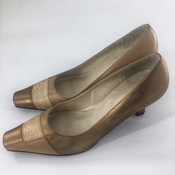 Divalest Brazilian Square Toe Gold Taupe Leather Career Pumps Heels Size 7 - Picture 11 of 11
